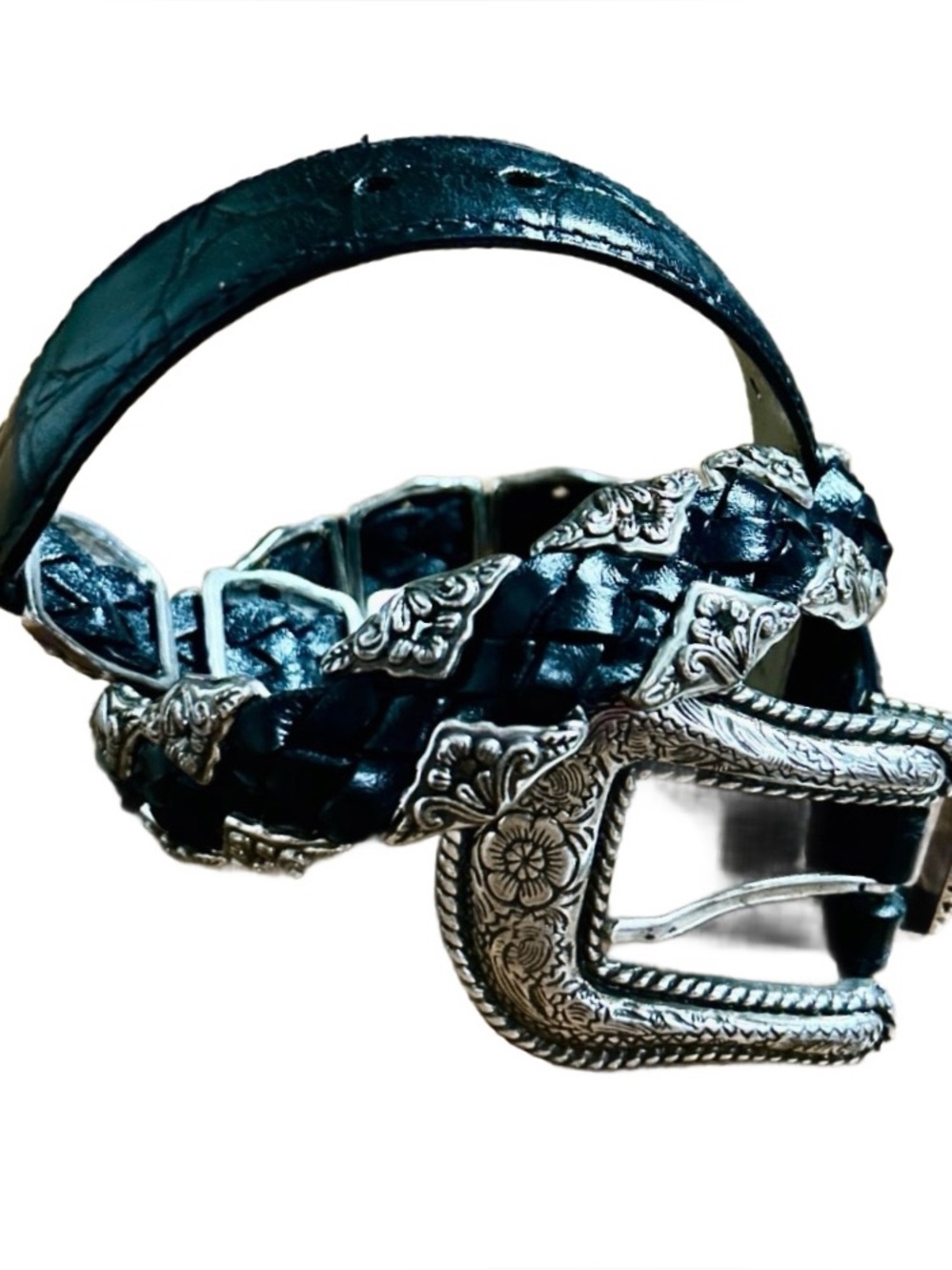 Vintage ~ Southwestern ~ Black ~ Leather Weave W/ Silver Conchos ~ Medium Belt
